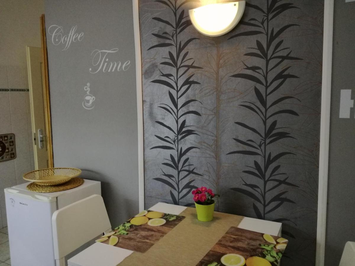 Smart City Apartment 2 بودابست المظهر الخارجي الصورة